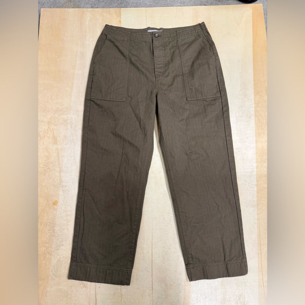 EVERLANE
Organic Cotton Herringbone Pant - Olive - Picture 4 of 8